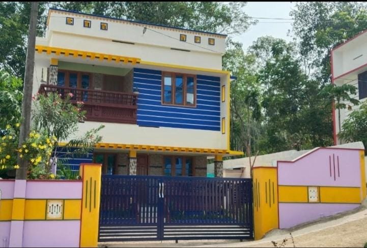 HOUSE FOR SALE IN KAZHAKOOTTAM