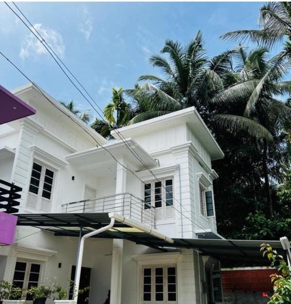 HOUSE FOR SALE IN THRISSUR