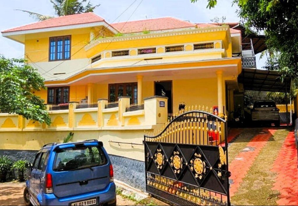 HOUSE FOR SALE IN PULAYANARKOTTA