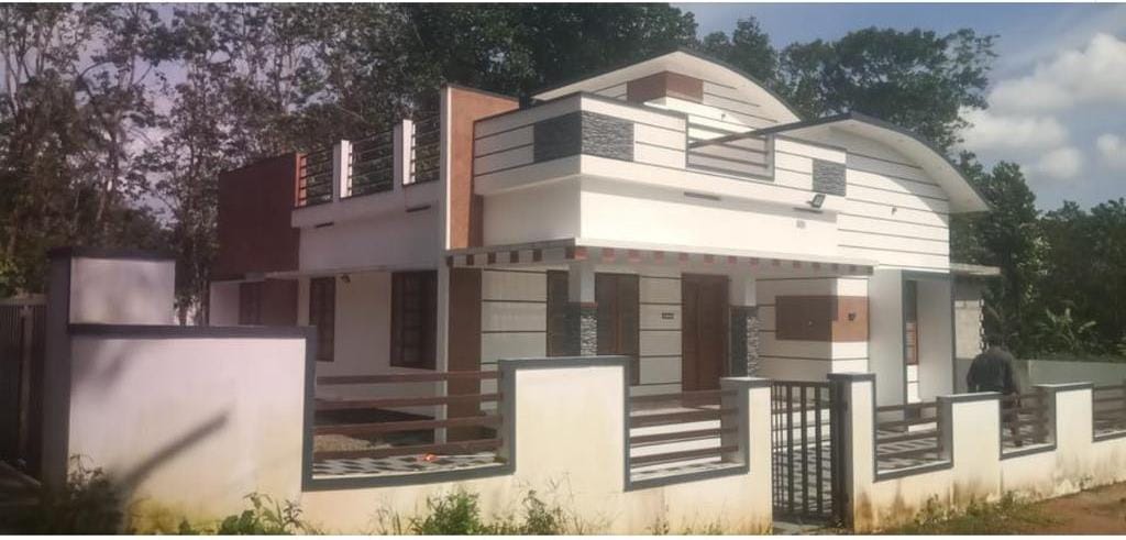 HOUSE FOR SALE IN ANCHAL