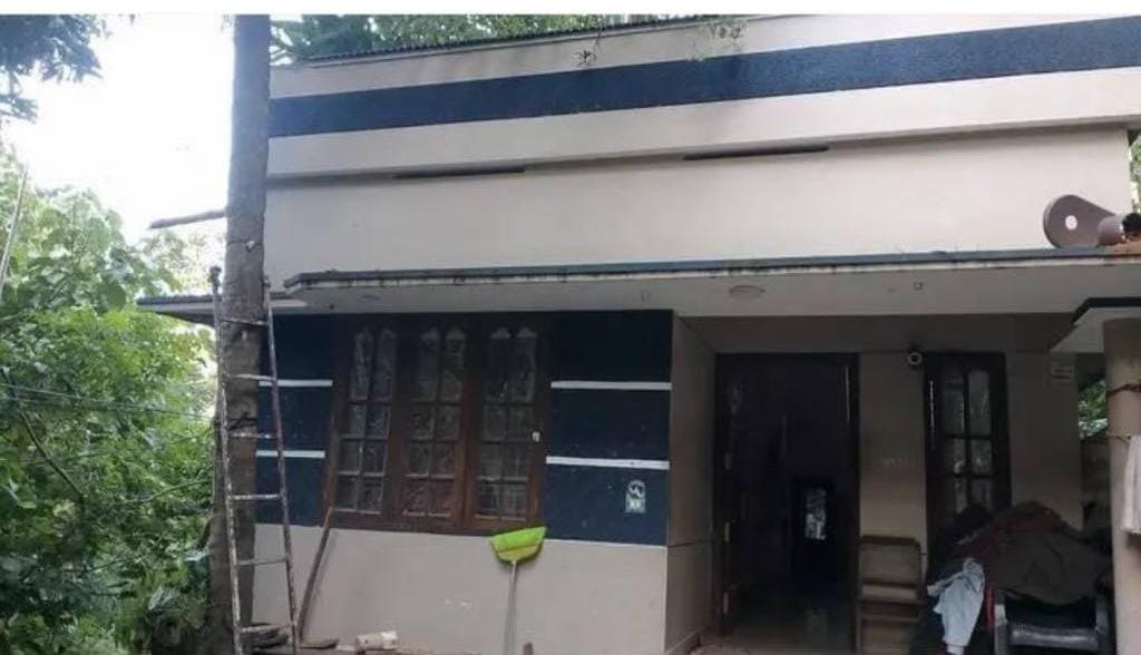 HOUSE FOR SALE IN VELLAYANI