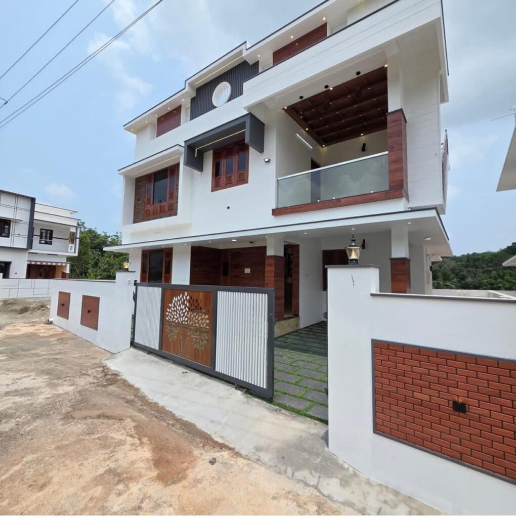 House For Sale In Pappanamcode