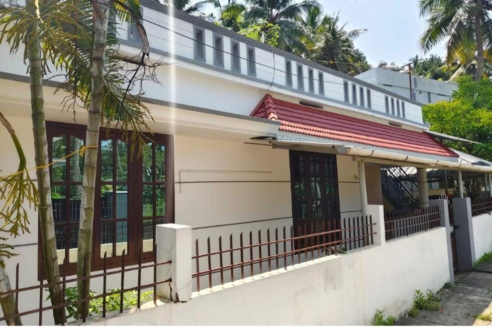 House For Sale In Poojappura