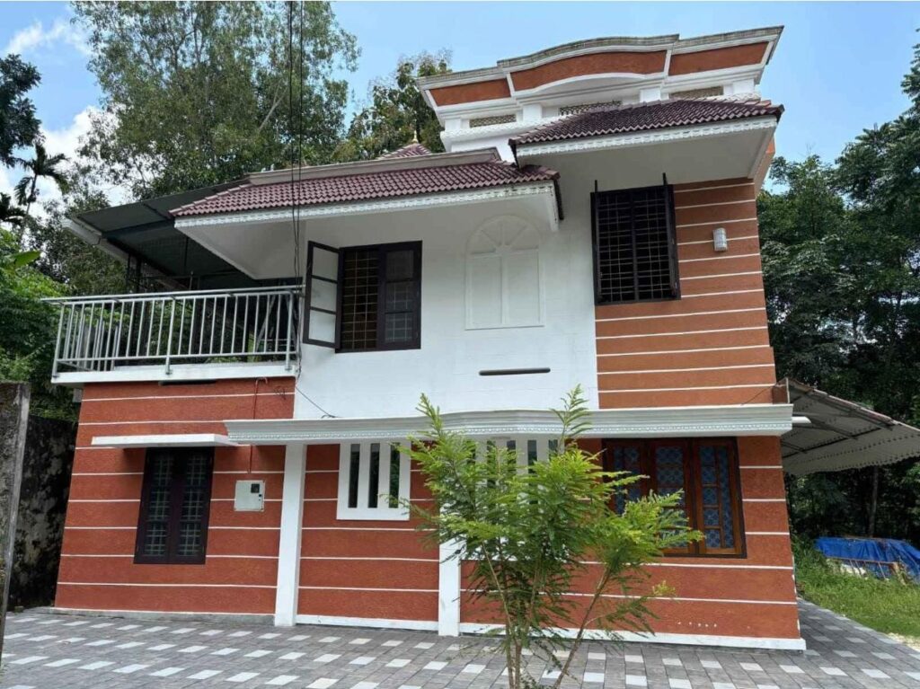 House For Sale In Moongodu