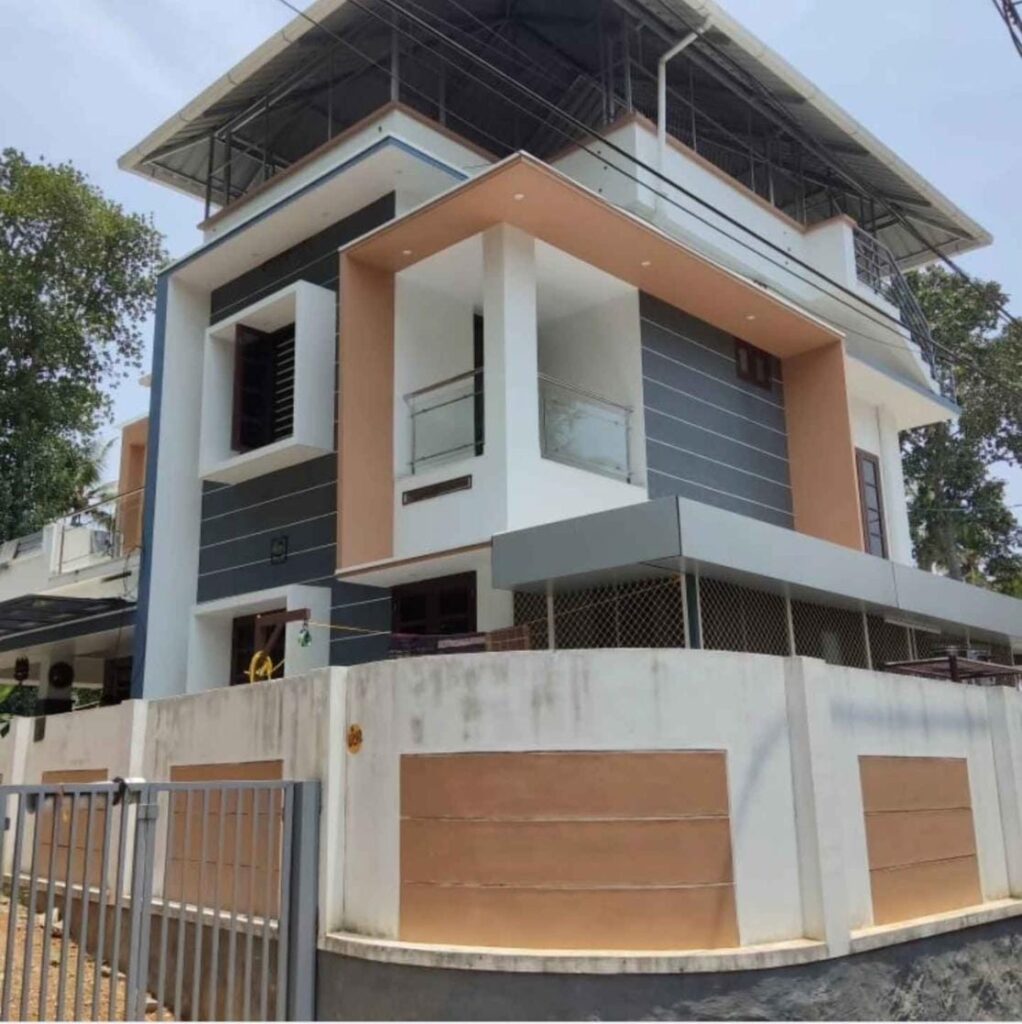 House For Sale In Vazhayila