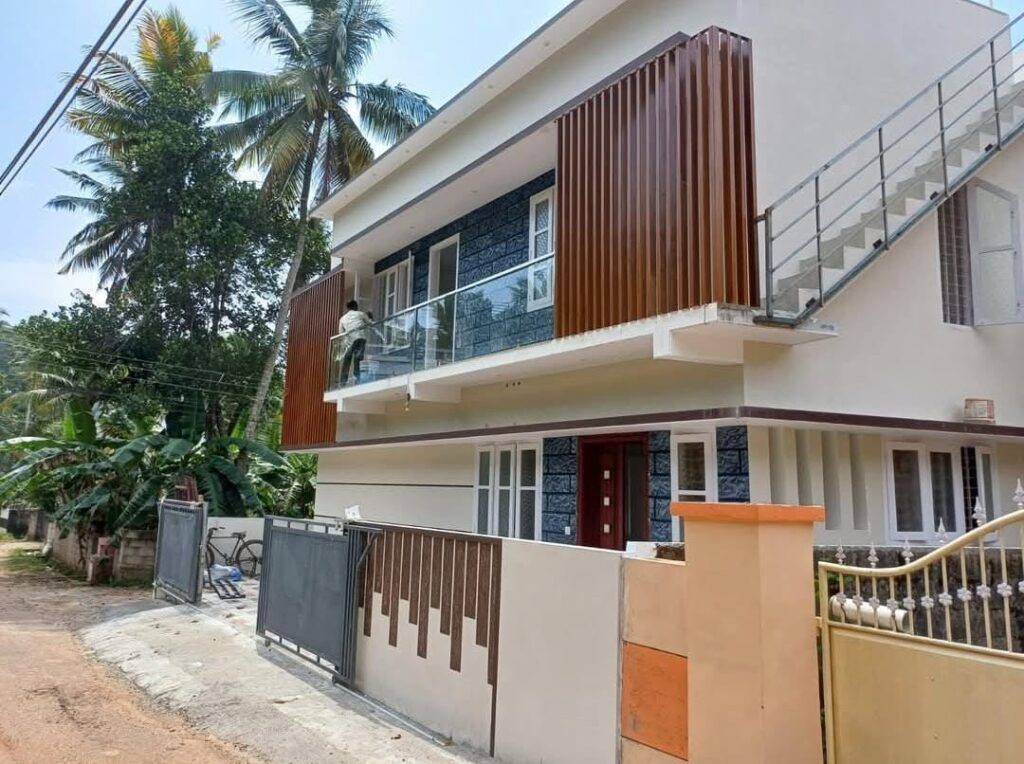 House For Sale In Sreekariyam