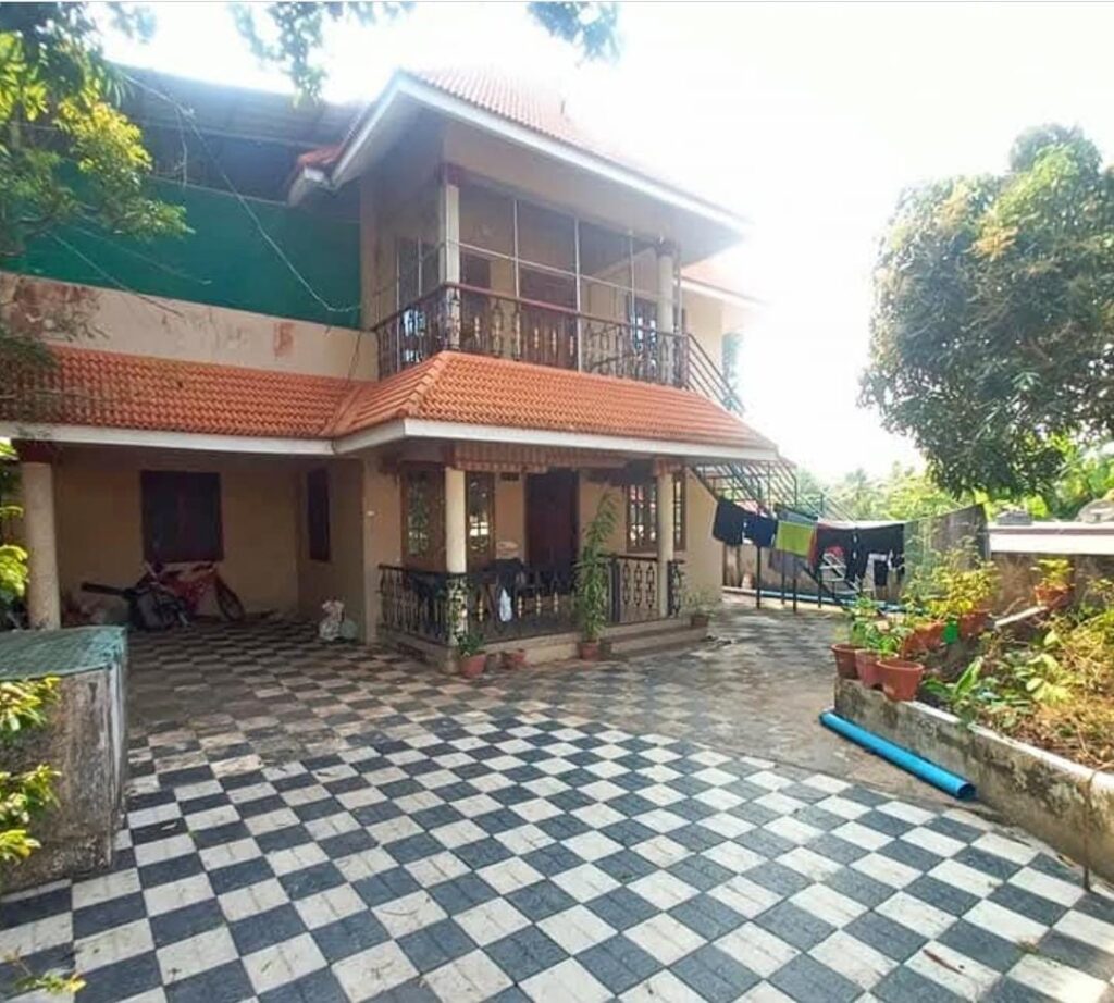 House For Sale In Kariyavattom Chenkottukonam
