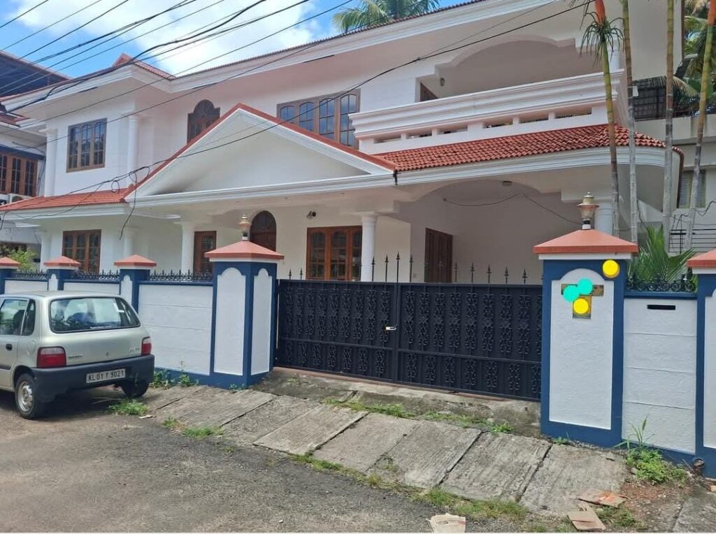House For Sale In Tvm Kowdiar