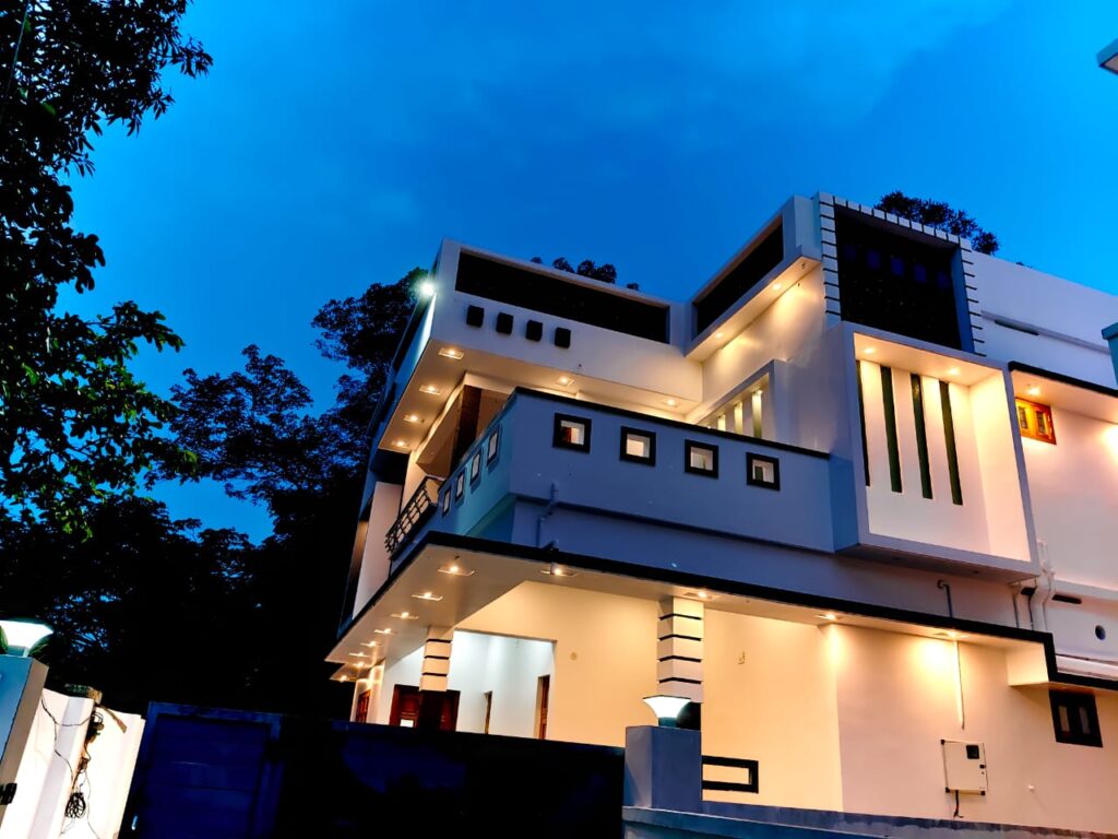 House For Sale In Pothencode Kazhakoottam